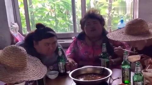 农村老娘子吃瓜视频大全,趣味横生的乡村生活瞬间