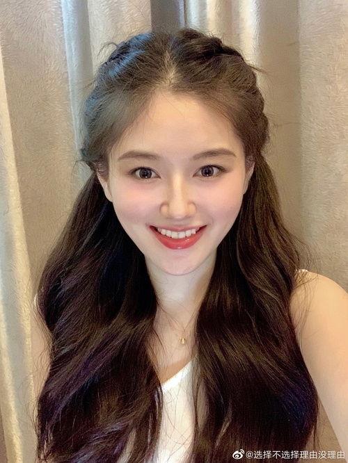 网红凡凡的吃瓜视频,揭秘网红圈幕后故事