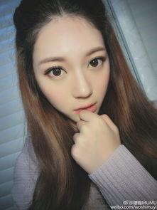 青岛大学校花吃瓜视频,校园美食瞬间走红