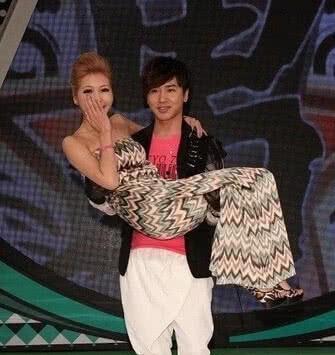 李洋洋 明星吃瓜视频,明星吃瓜视频背后的真相与趣味