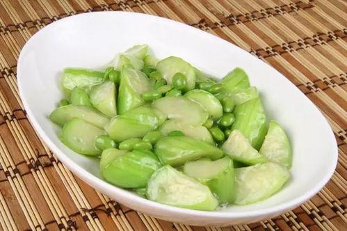 配吃瓜的视频,跟随视频一起品尝夏日清凉