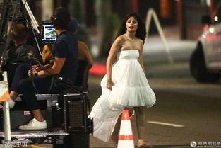 吃瓜妹妹穿婚纱视频大全